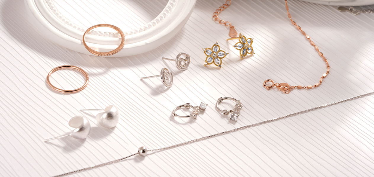 耳環 | Earrings