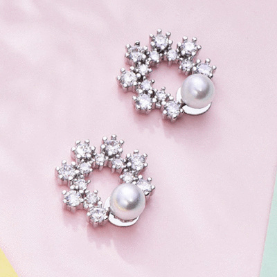 優雅珍珠花環鑲鑽 無耳洞黏貼式耳環