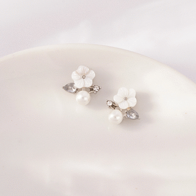 清新淡雅花朵珍珠 無耳洞黏貼式耳環