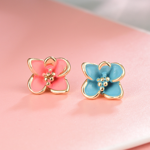 迷你可愛粉嫩花朵不對稱 無耳洞黏貼式耳環